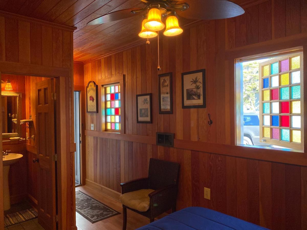 Whistling Winds Motel Линкън Сити Екстериор снимка