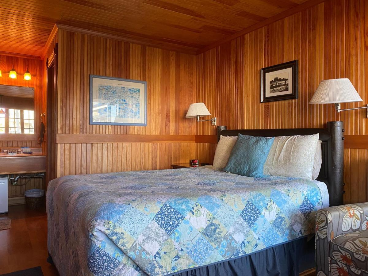 Whistling Winds Motel Линкън Сити Екстериор снимка