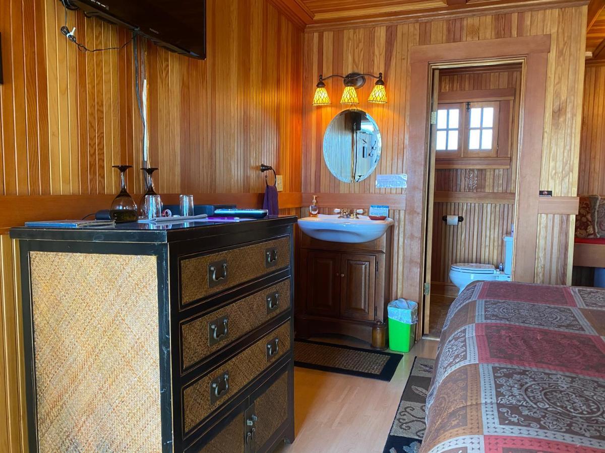 Whistling Winds Motel Линкън Сити Екстериор снимка