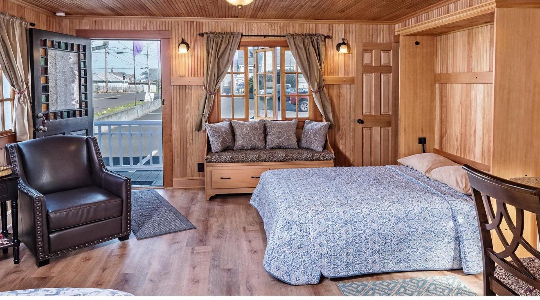 Whistling Winds Motel Линкън Сити Екстериор снимка