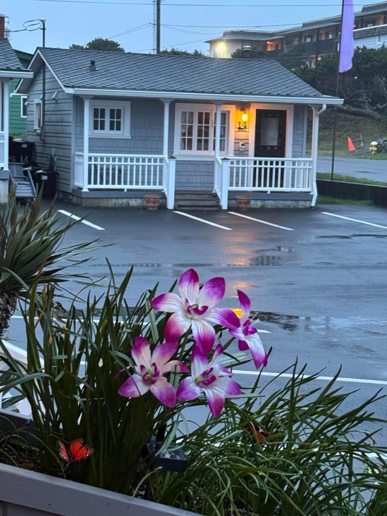 Whistling Winds Motel Линкън Сити Екстериор снимка